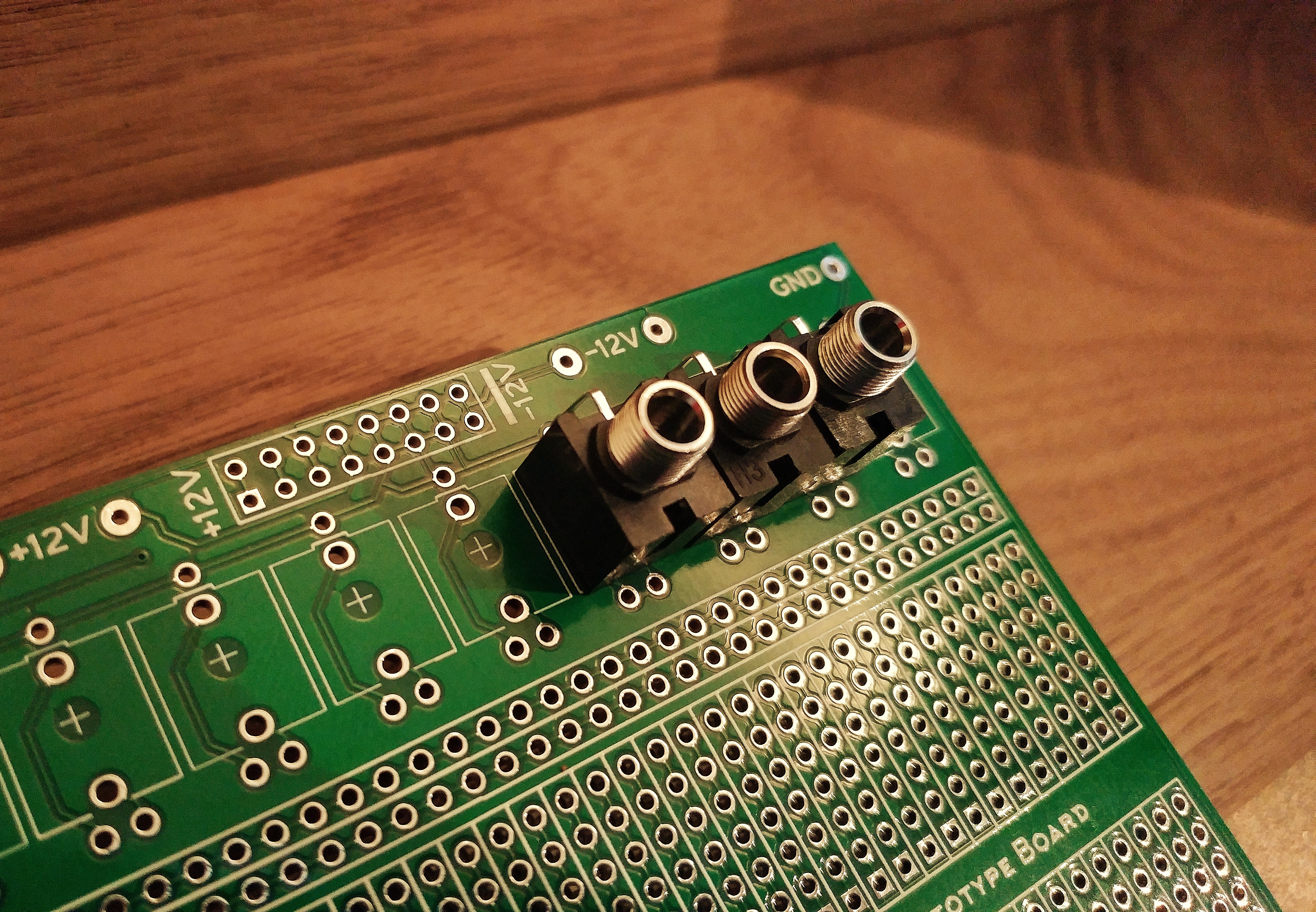 Solder Breadboard PCB - Tips on modular synthesizers